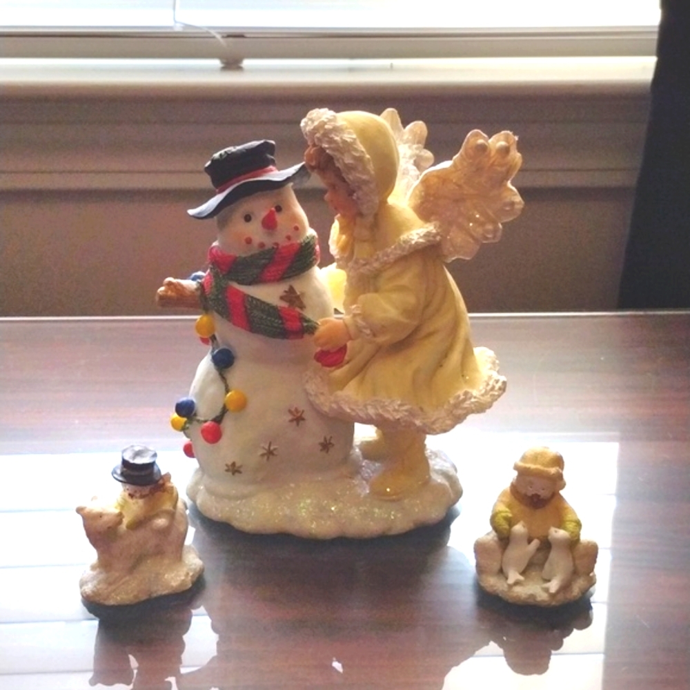 Snowman figurines